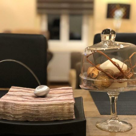 Lili Apartman Lägenhet Mariánské Lázně Exteriör bild