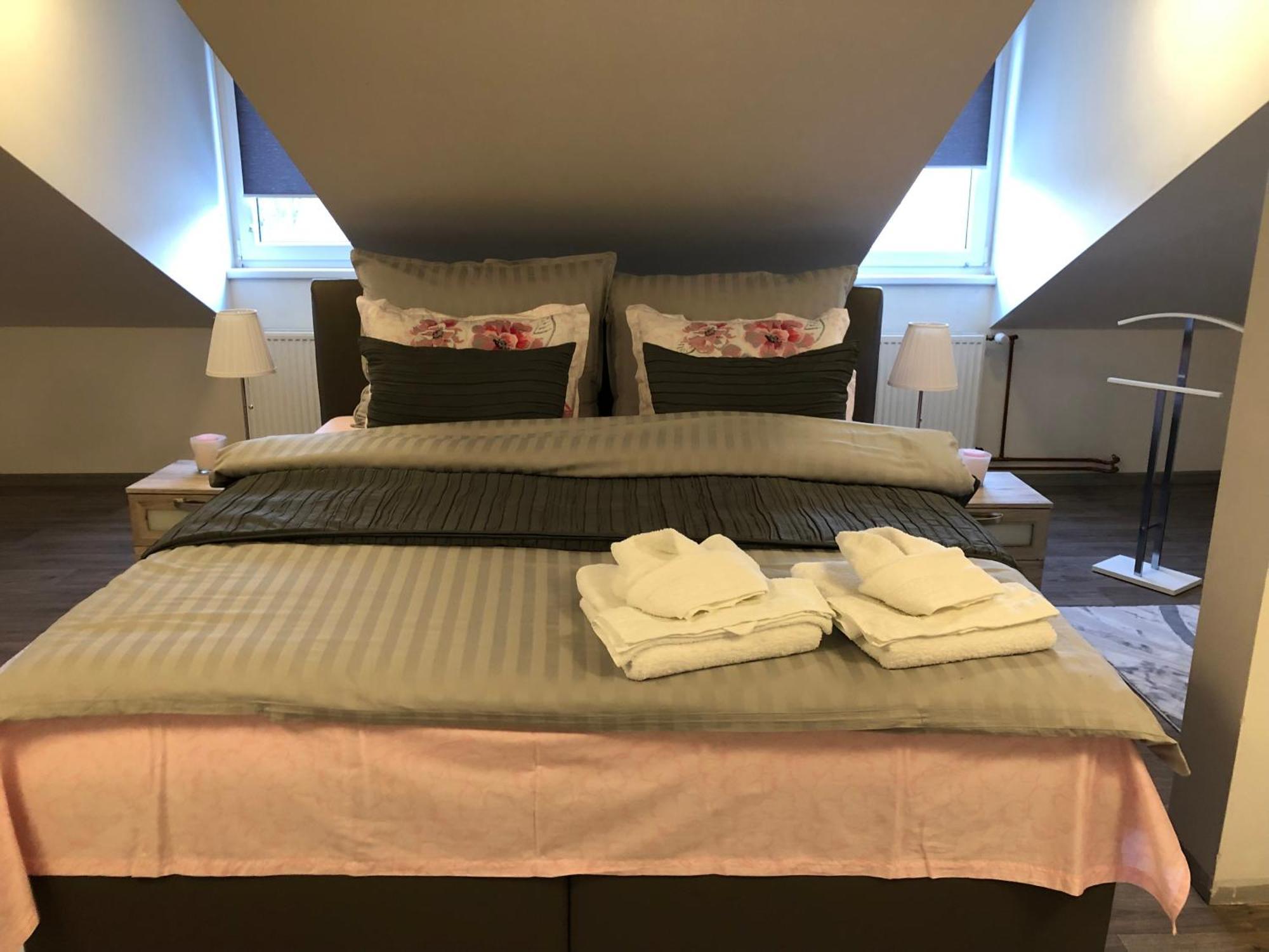 Lili Apartman Lägenhet Mariánské Lázně Exteriör bild