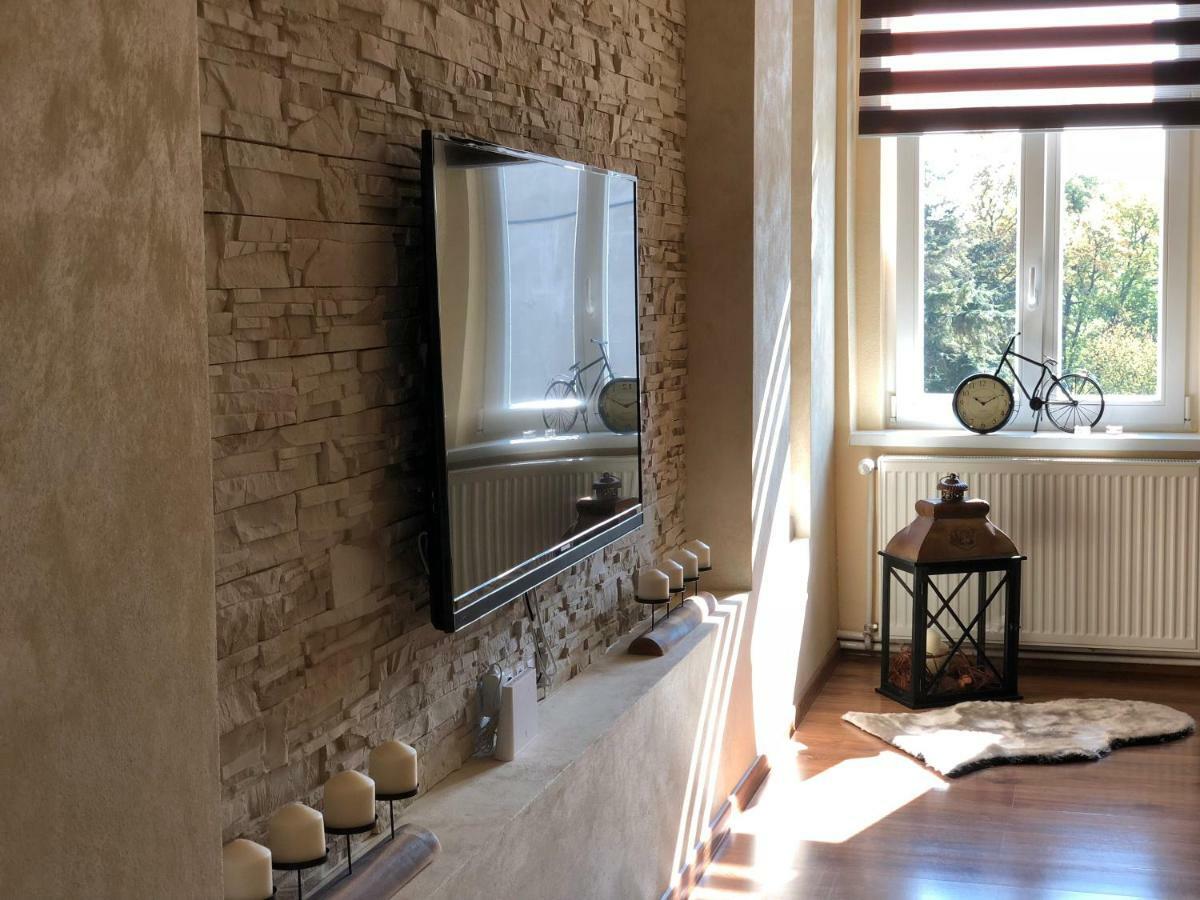 Lili Apartman Lägenhet Mariánské Lázně Exteriör bild