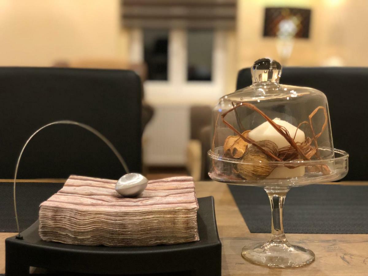 Lili Apartman Lägenhet Mariánské Lázně Exteriör bild